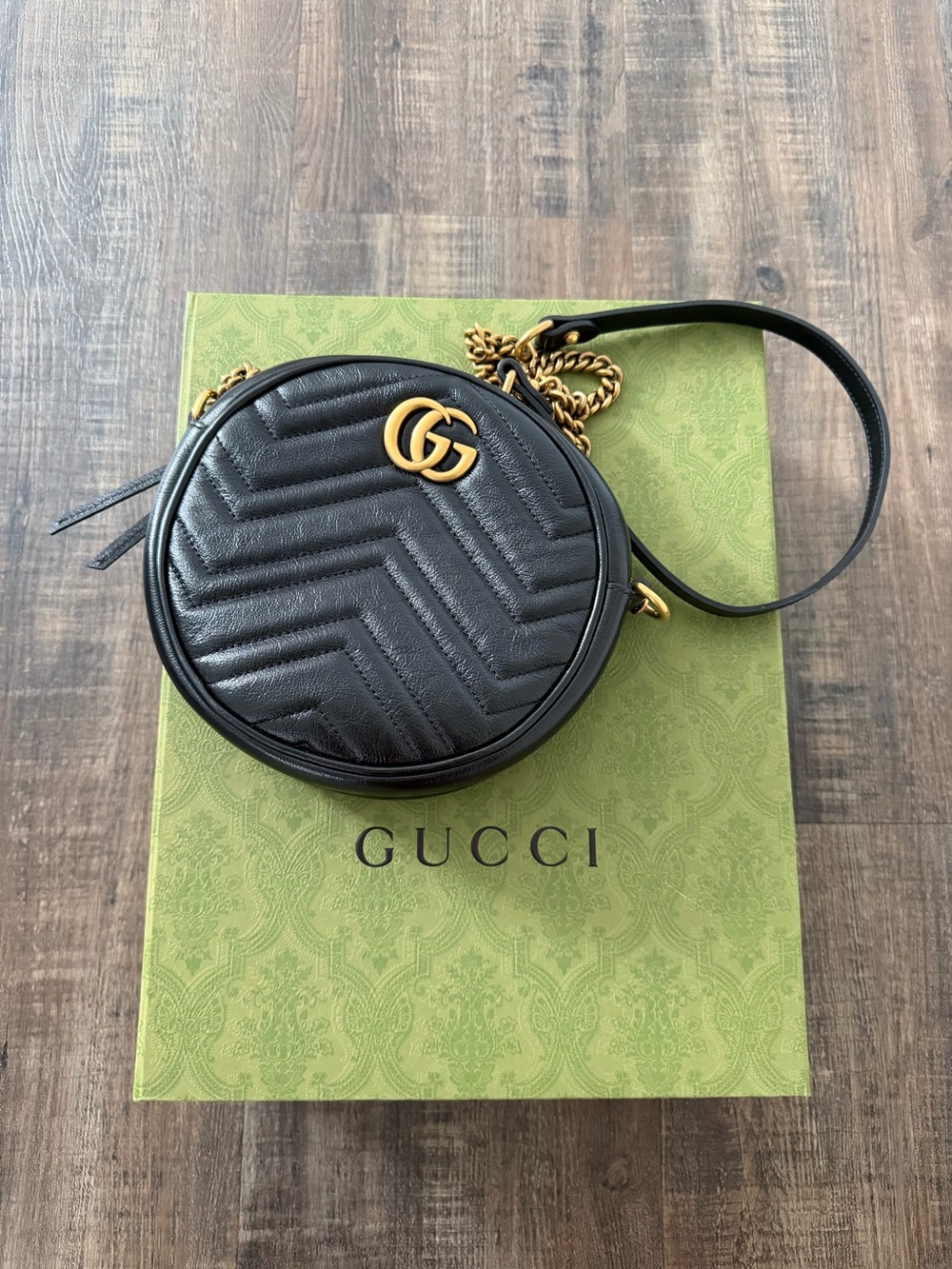 Gucci Black Chevron Quilted GG Round Crossbody Bag with Gold Hardware